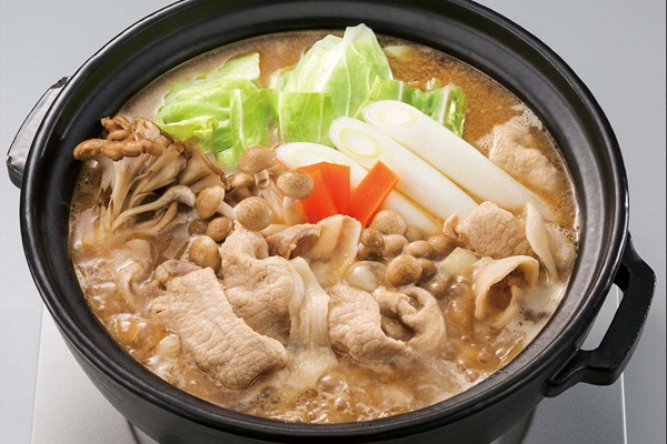 生姜鍋の素(3~4人前)、かきの土手鍋の素(4人前)、豚肉でキムチ鍋の素(4人前)